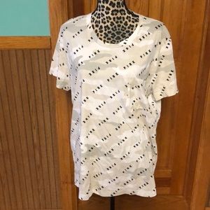 Victoria Secret Pink camo T-shirt
